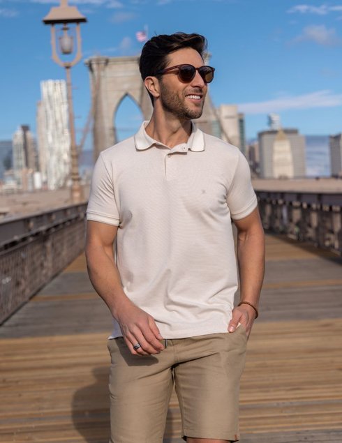 04 camisa masculina polo manga curta mini listrado bege