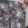 shorts de banho florido preto baumgarten frente proximada