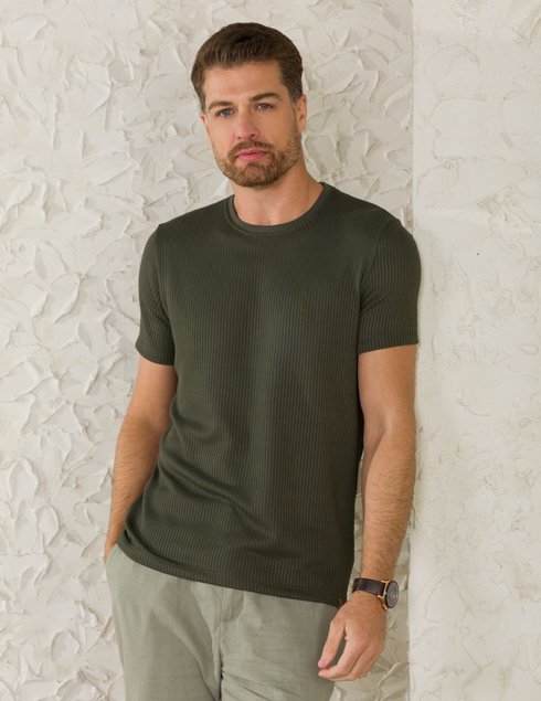 02 camiseta masculina manga curta malha texturizada verde militar