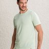 camiseta masculina verde texturizada frente