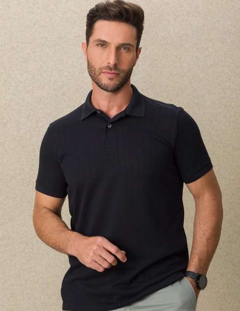 camisa polo masculina texturizada preta frente