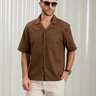 03 camisa masculina manga curta bgt relaxed fit marrom