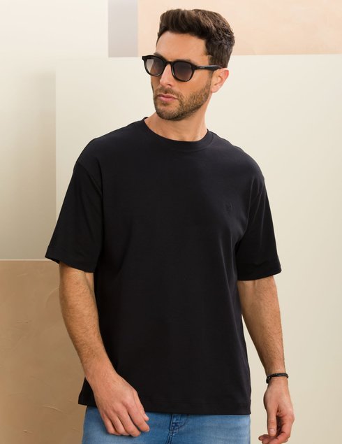 camiseta overesized preta suedine gold baumgarten 2