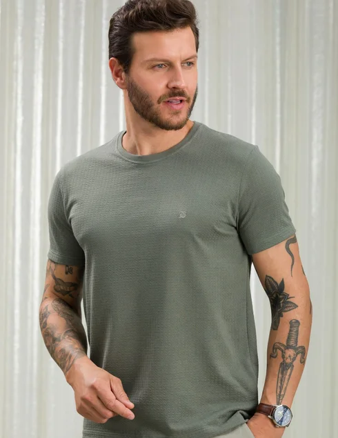 camiseta masculina malha texturizada verde baumgarten frente