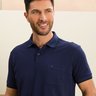 camisa polo masculina azul marinho com bolso baumgarten frente proximada1