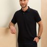 08 camisa masculina polo manga curta preta com bolso piquet